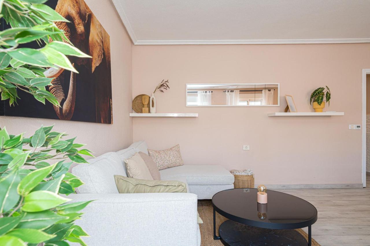 Casa Terra: Apartment 50 Meters From The Beach Torrevieja Esterno foto